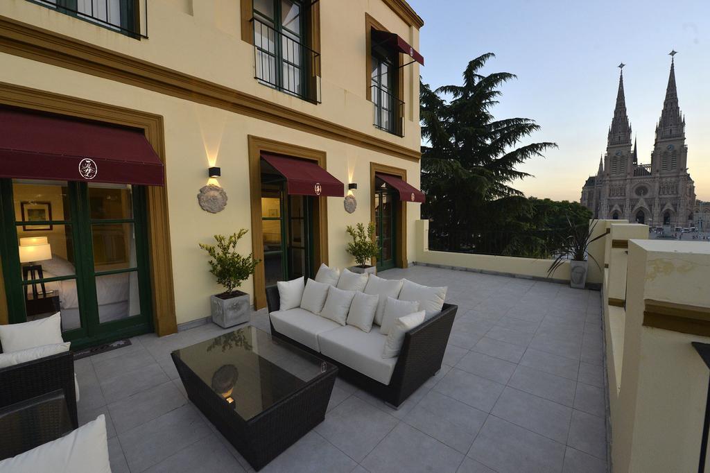 Real Hotel Lujan Εξωτερικό φωτογραφία